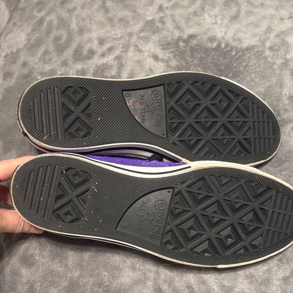 Converse One Star Purple Suede Sneakers with Black laces. - Picture 4 of 5